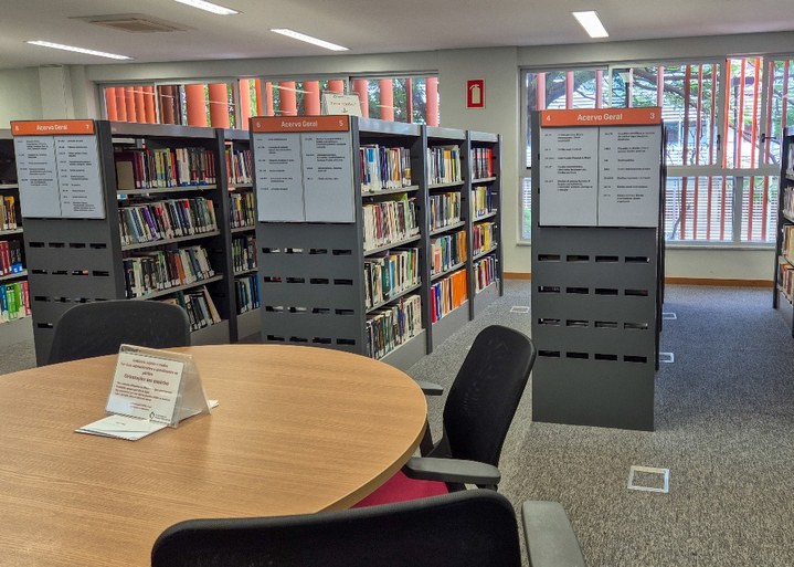 biblioteca-2.jpg